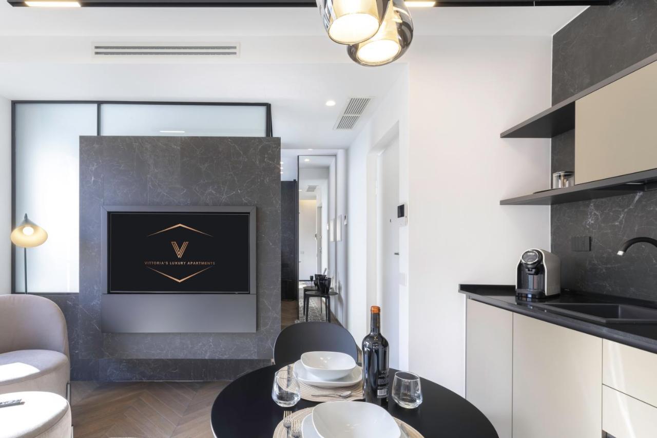 Vittoria'S Luxury Apartment Cagliari Buitenkant foto