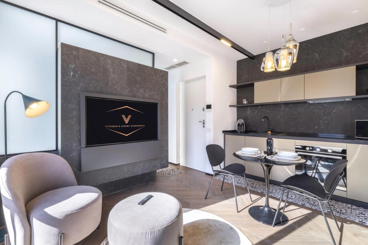 Vittoria'S Luxury Apartment Cagliari Buitenkant foto