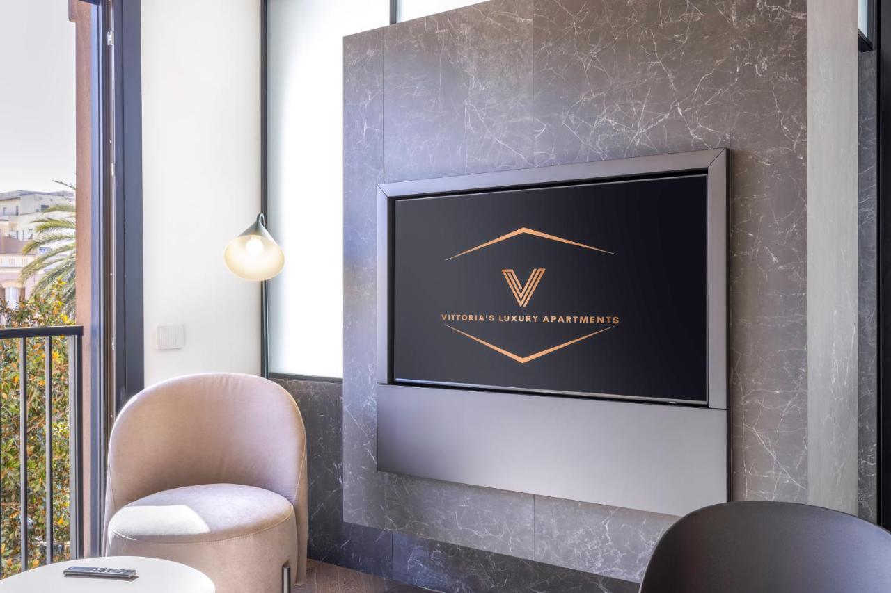 Vittoria'S Luxury Apartment Cagliari Buitenkant foto