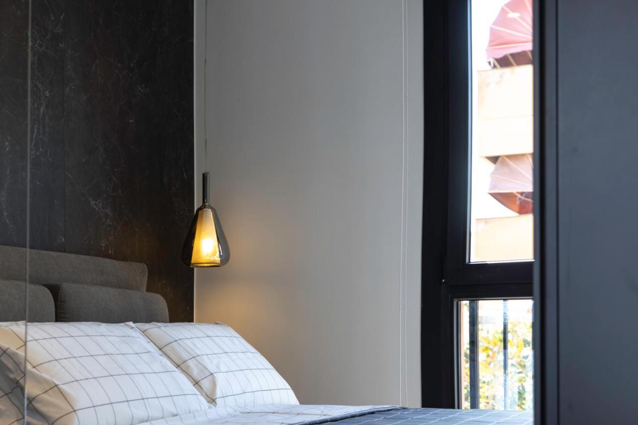 Vittoria'S Luxury Apartment Cagliari Buitenkant foto